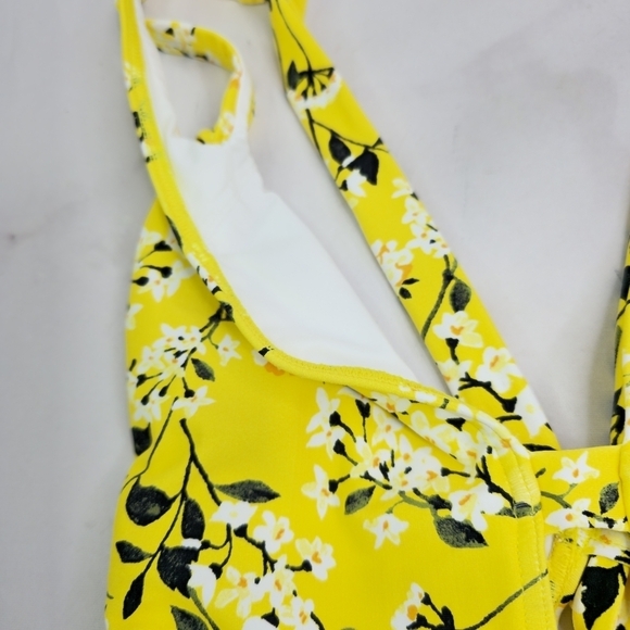 La Blanca One Piece Womens 4 6 Small Swim Yellow Floral Bathing Suit Ruched - Picture 8 of 14